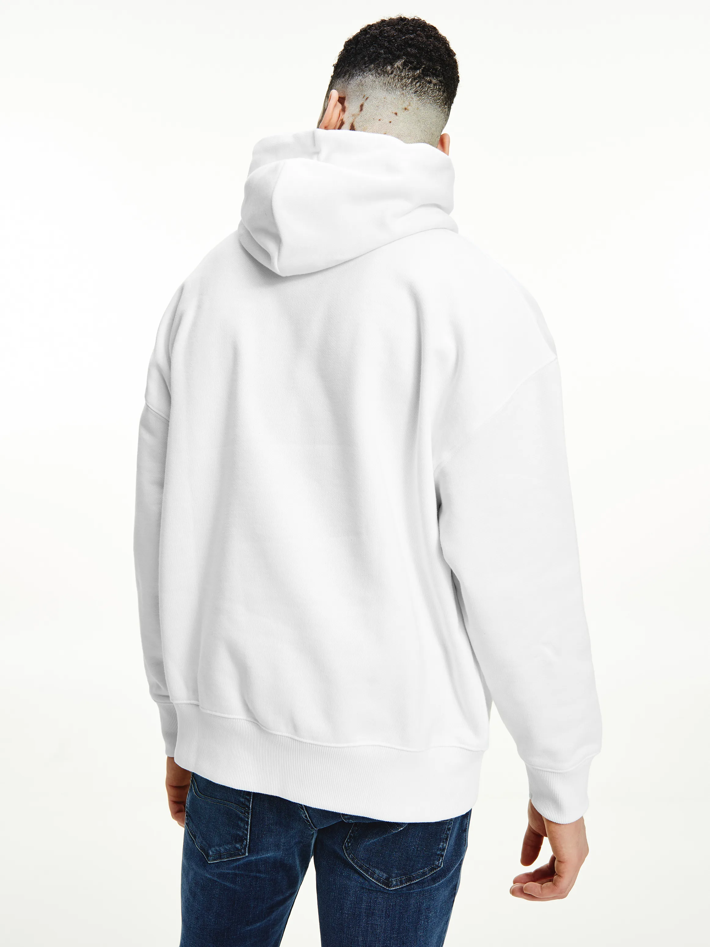 Tommy Badge Organic Cotton Hoodie |  Sweatshirts & Hoodies |  Tommy Hilfiger