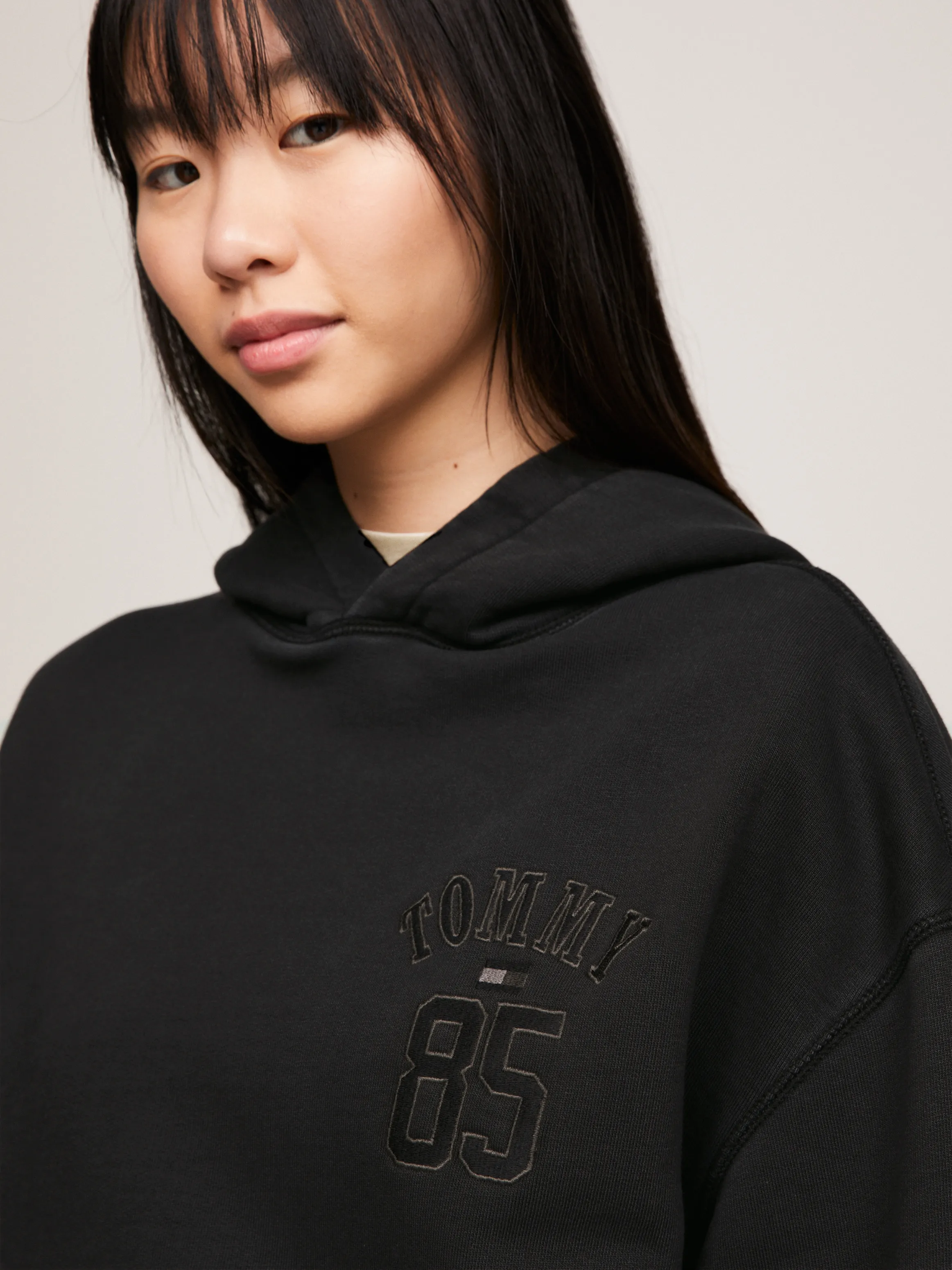 Tommy Remastered Dual Gender 1985 Collection Hoodie | Sweatshirts & Hoodies | Tommy Jeans