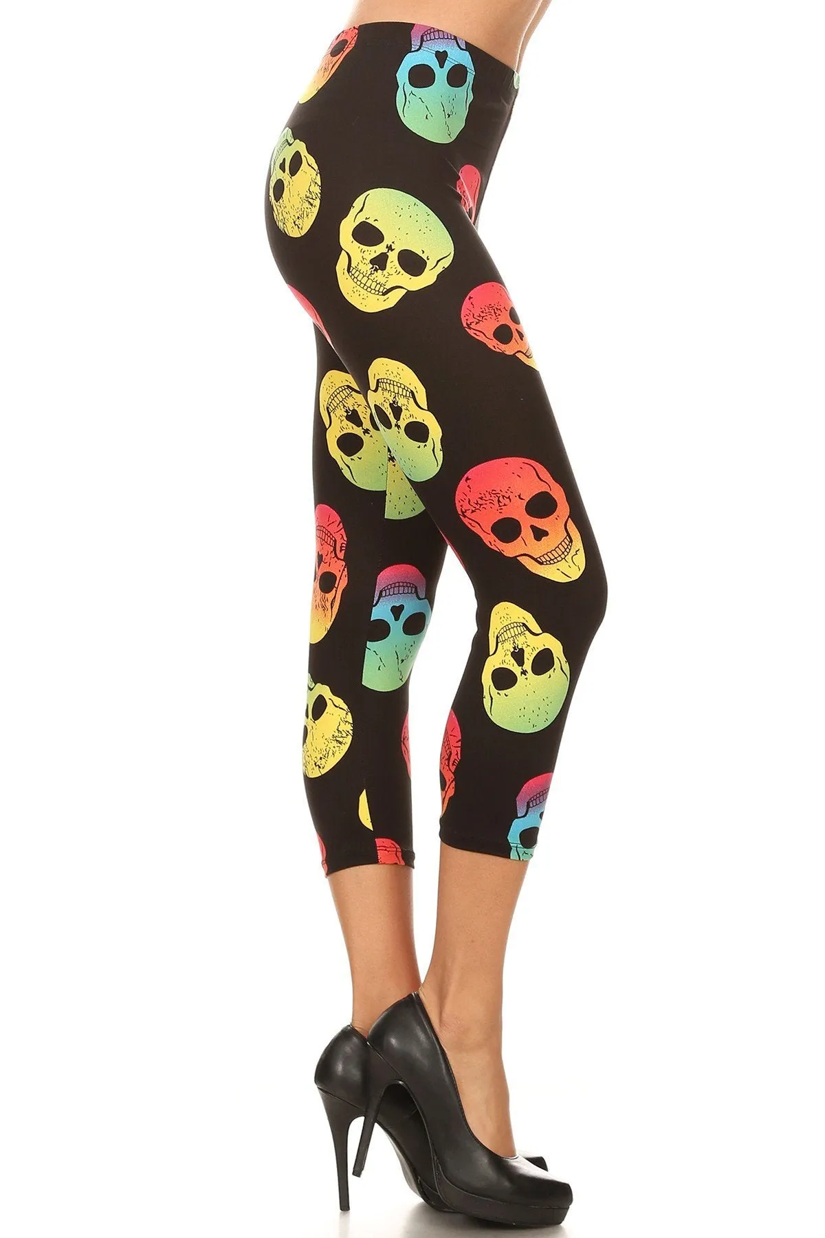 Women's Plus Neon Skulls Printed Cropped Capri Leggings